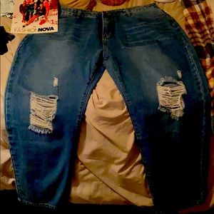 Fashion Nova jeans. (NEW)